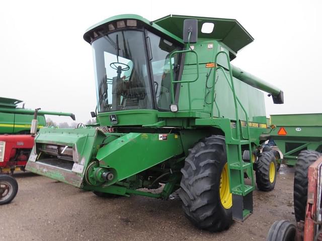 Image of John Deere 9400 equipment image 1