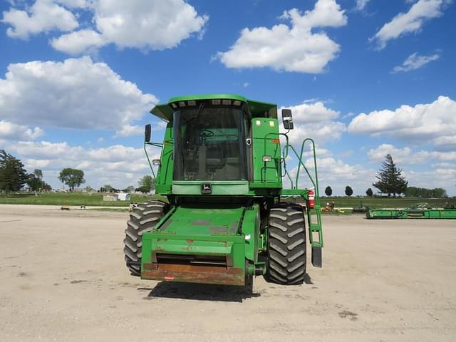 Image of John Deere 9500 equipment image 1