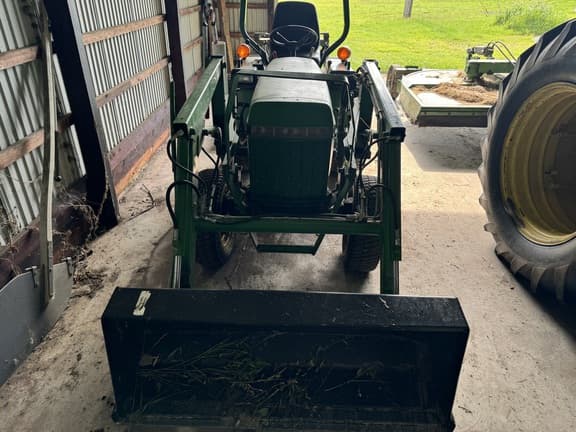 Image of John Deere 955 equipment image 1