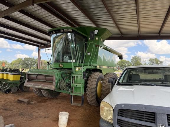 Image of John Deere 9600 equipment image 1