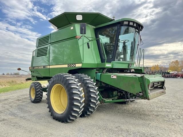 Image of John Deere 9600 equipment image 1