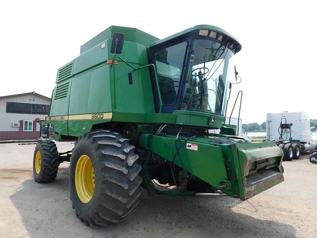 Image of John Deere 9600 equipment image 2