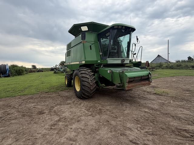 Image of John Deere 9600 equipment image 1