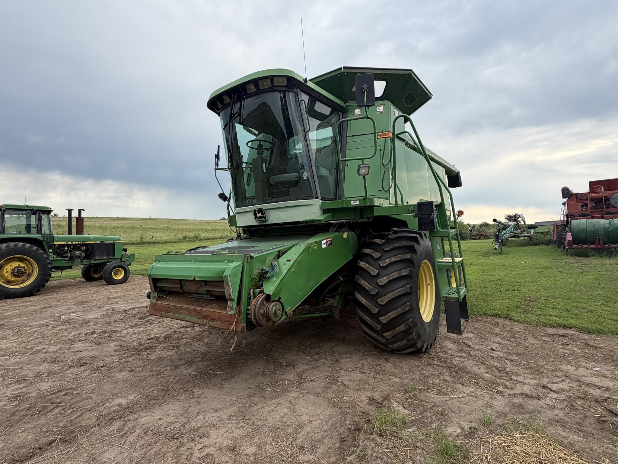 1994 John Deere 9600 Equipment Image0