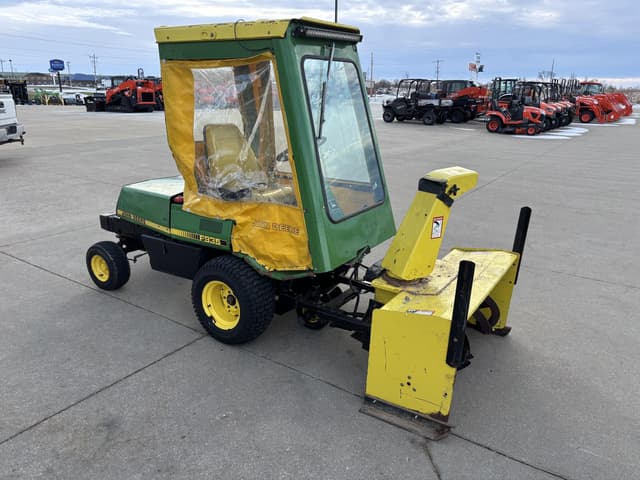 Image of John Deere F935 equipment image 3