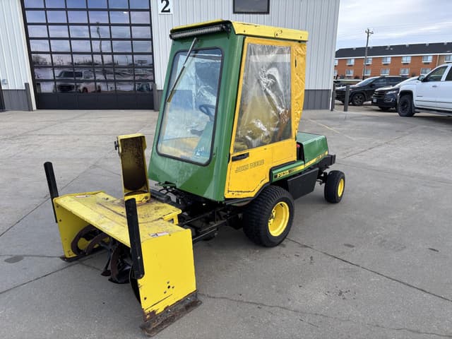 Image of John Deere F935 equipment image 1