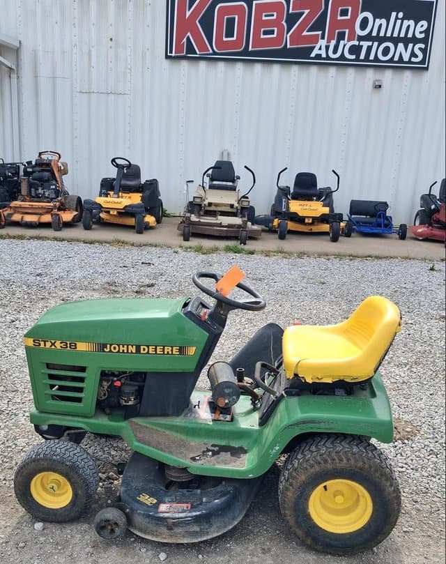 Image of John Deere STX38 equipment image 3