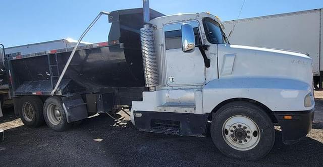 Image of Kenworth T600 equipment image 1