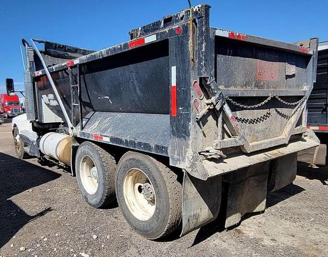 Image of Kenworth T600 equipment image 4