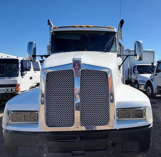 Image of Kenworth T600 equipment image 3