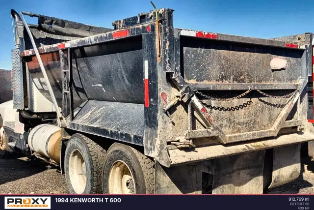 Image of Kenworth T600 equipment image 2