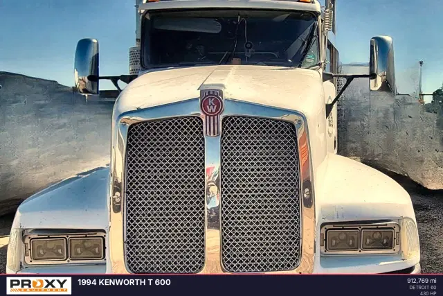 Image of Kenworth T600 equipment image 3