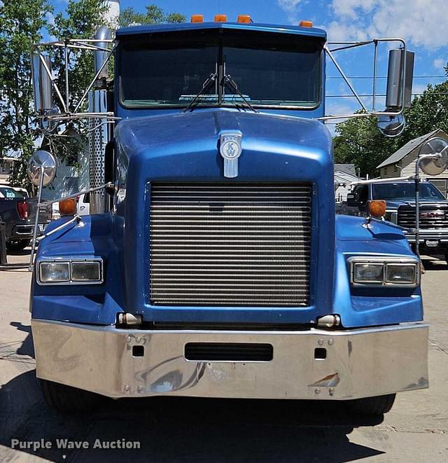 Image of Kenworth T450 equipment image 1