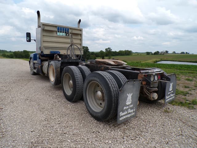 Image of Kenworth T600 equipment image 3