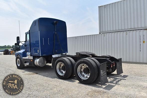 Image of Kenworth T600 equipment image 4