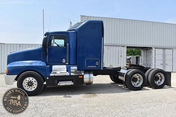 Image of Kenworth T600 equipment image 1