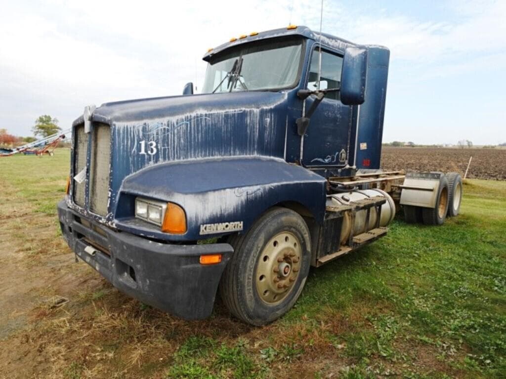 Image of Kenworth T600 Primary image