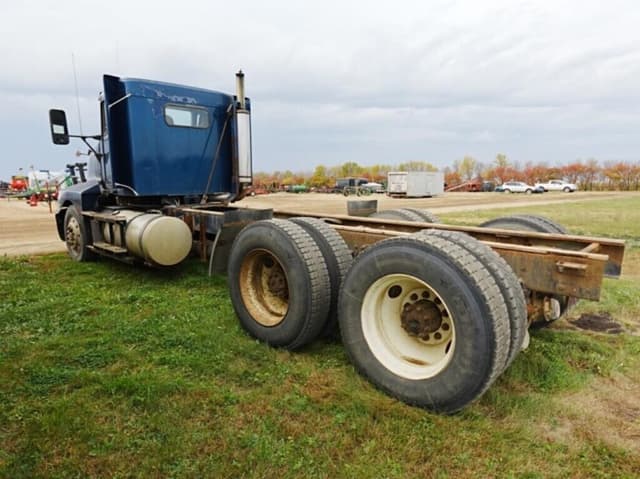 Image of Kenworth T600 equipment image 3