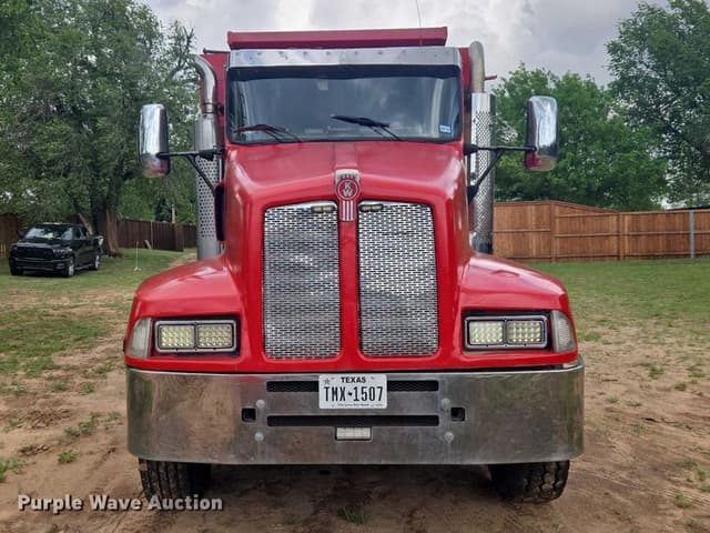 Image of Kenworth T600 equipment image 1