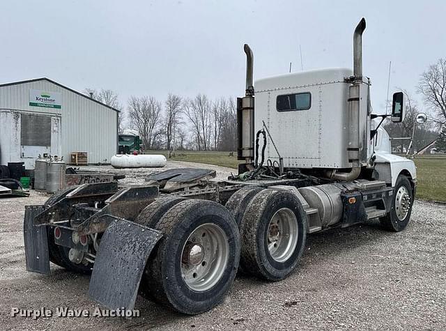 Image of Kenworth T600 equipment image 4