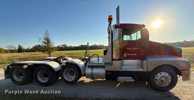 Image of Kenworth T600 equipment image 3