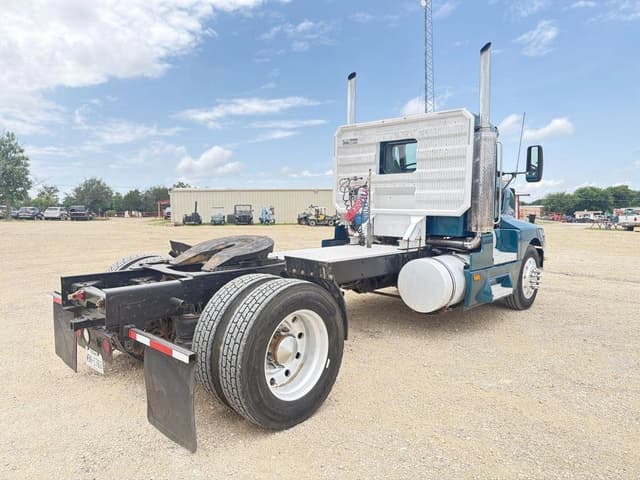 Image of Kenworth T600 equipment image 4