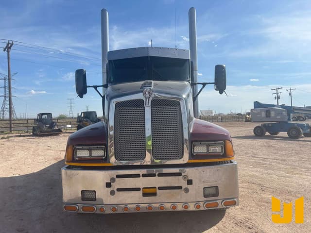 Image of Kenworth T600 equipment image 1