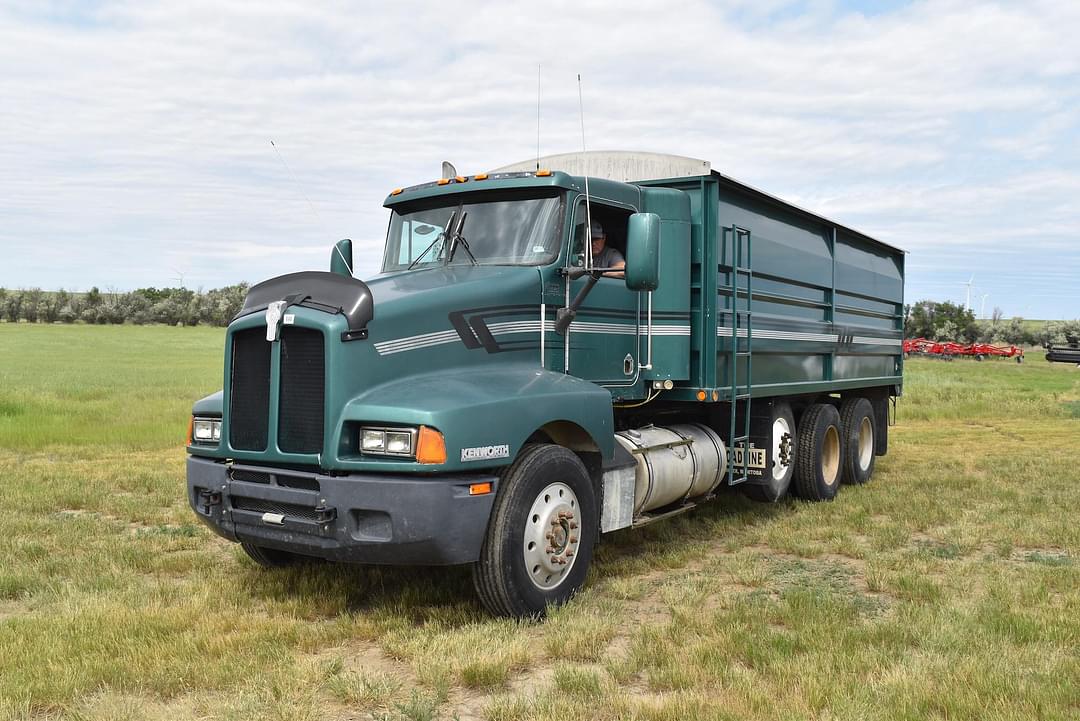 Image of Kenworth T600 Primary image