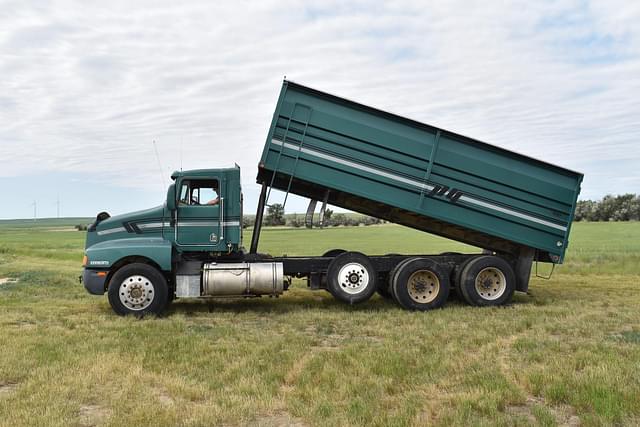 Image of Kenworth T600 equipment image 4