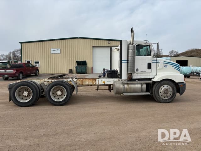 Image of Kenworth T600 equipment image 4