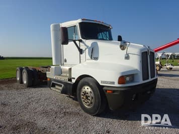 Main image Kenworth T600B