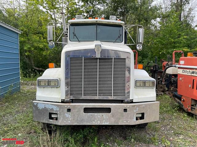 Image of Kenworth T800 equipment image 2