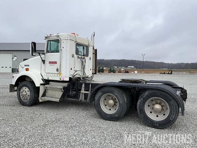 Image of Kenworth T800 equipment image 2
