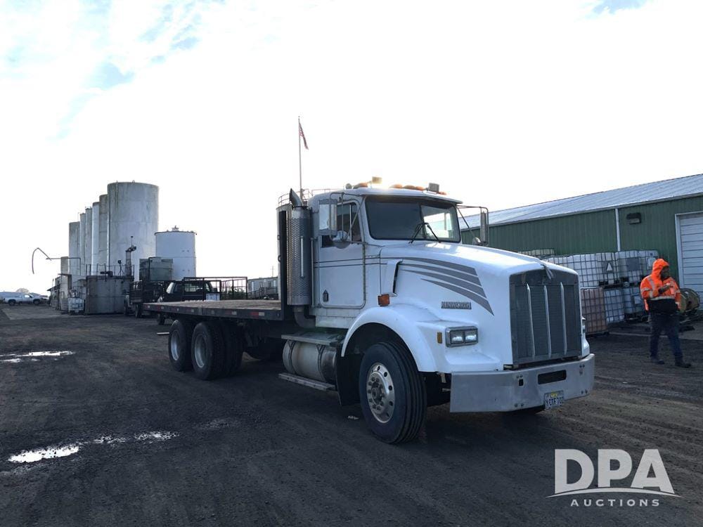 Main image Kenworth T800