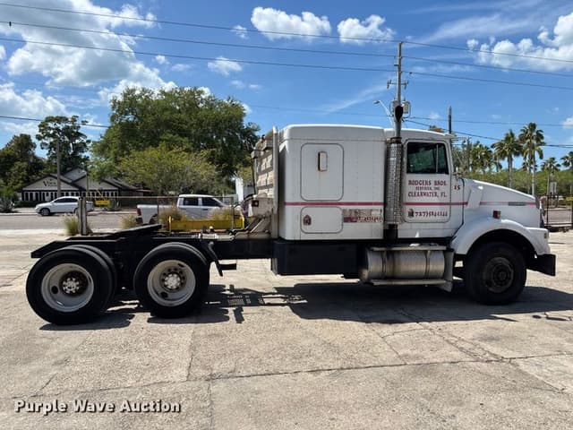 Image of Kenworth T8000 equipment image 3