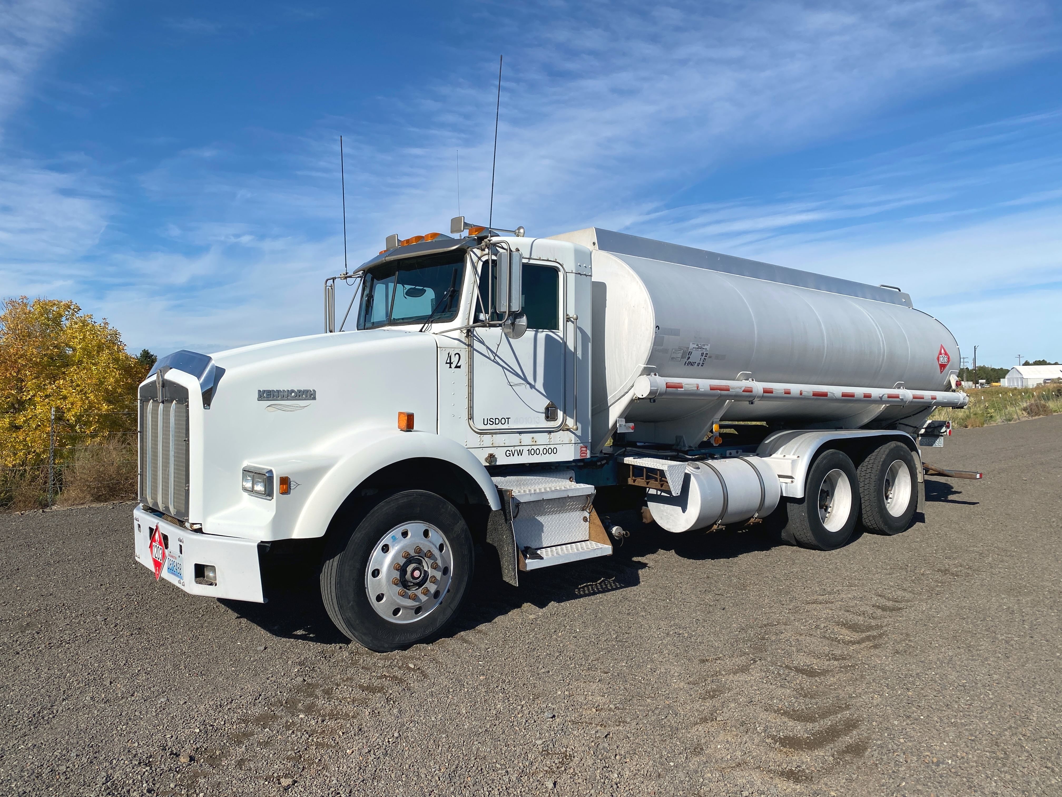 1994 Kenworth T800 Equipment Image0