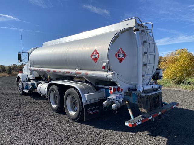 Image of Kenworth T800 equipment image 2