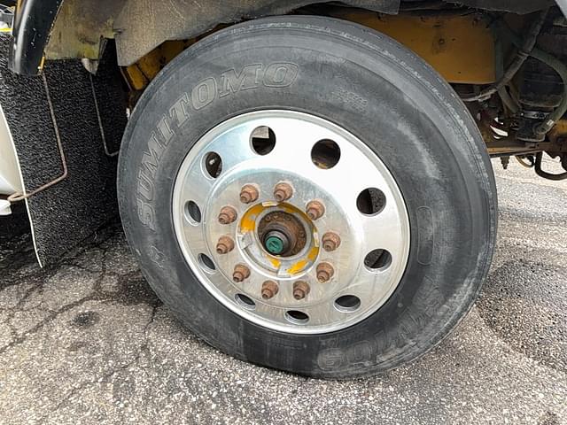 Image of Kenworth T800 equipment image 3