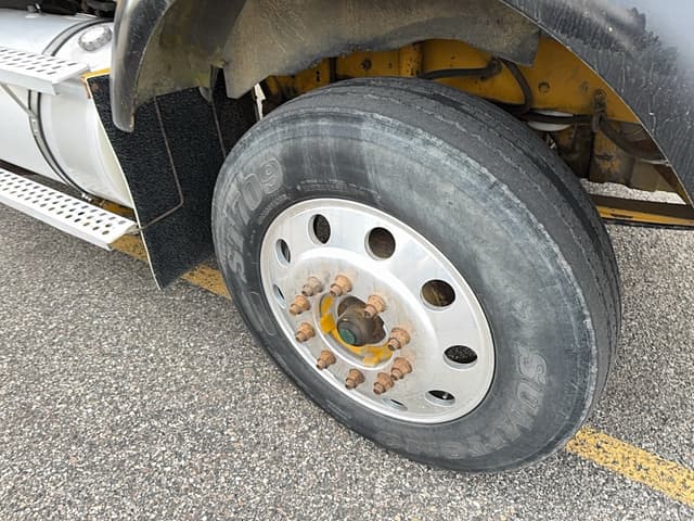 Image of Kenworth T800 equipment image 3