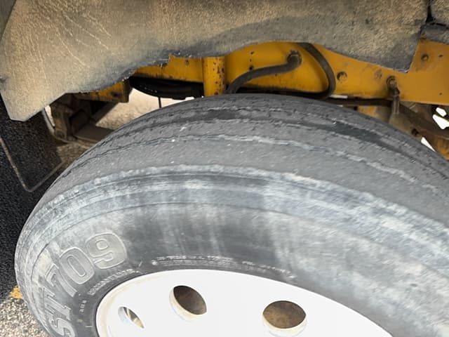 Image of Kenworth T800 equipment image 4