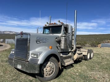 Main image Kenworth W900