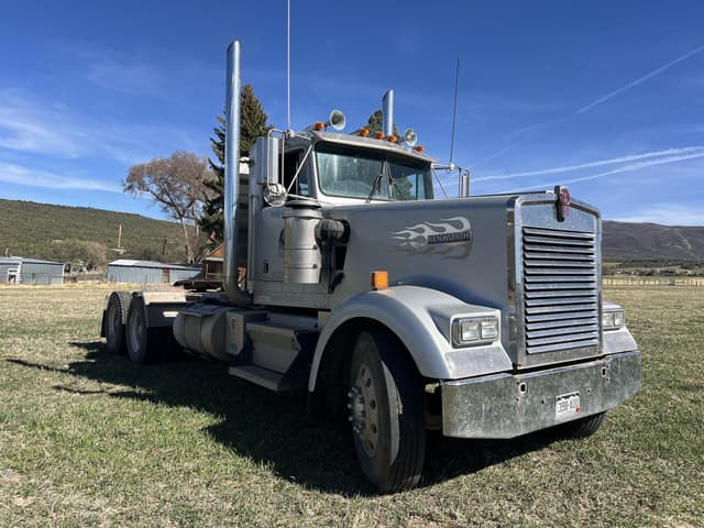 Image of Kenworth W900 equipment image 2