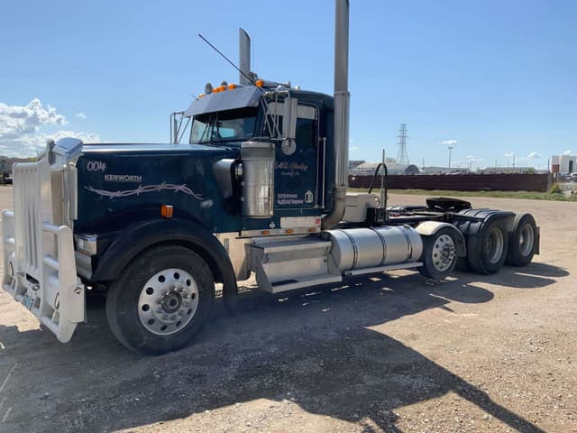 Image of Kenworth W900 equipment image 4