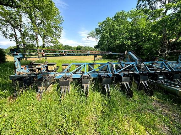 Image of Kinze 2300 equipment image 1
