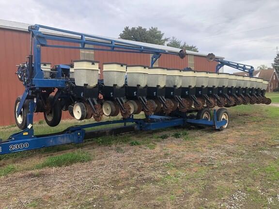 Main image Kinze 2300