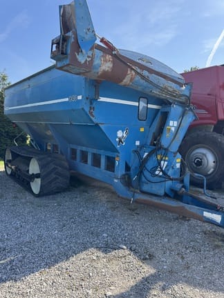 1994 Kinze 840 Equipment Image0