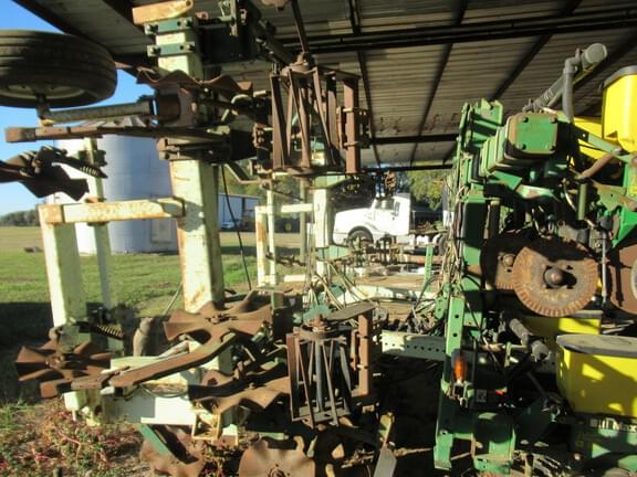 Image of KMC Undetermined equipment image 3