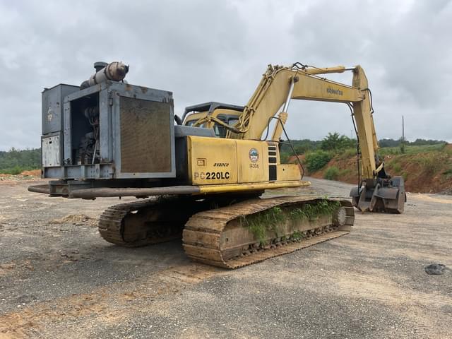 Image of Komatsu PC220LC equipment image 3
