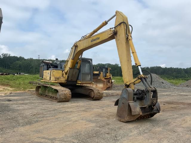 Image of Komatsu PC220LC equipment image 2