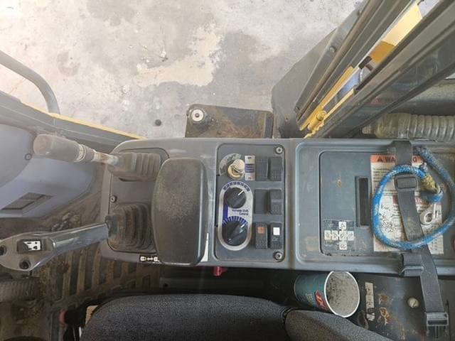 Image of Komatsu WA250PT-5 equipment image 3